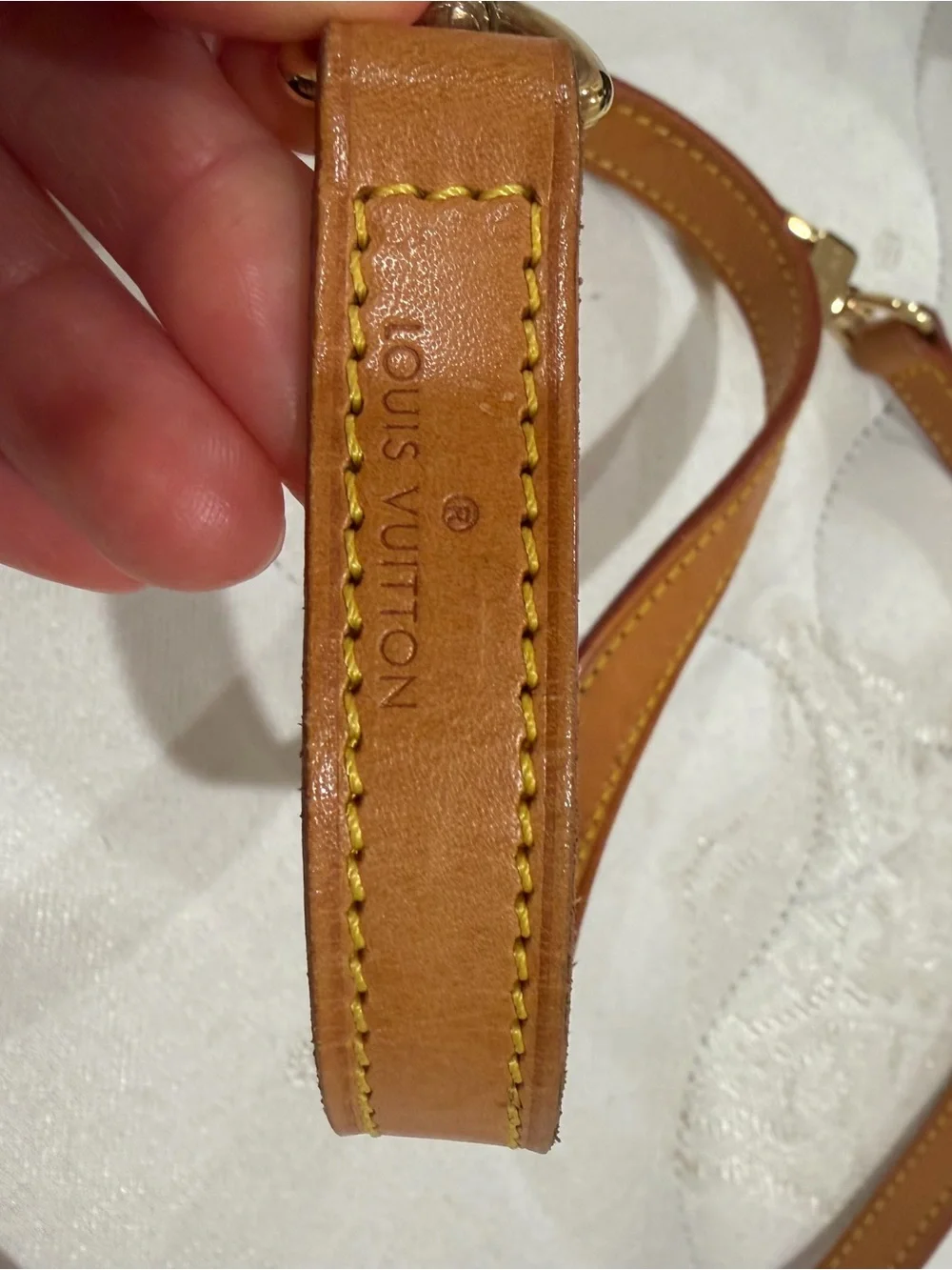 Louis Vuitton Leather Crossbody Strap in Tan with Gold Hardware - Picture 3 of 9